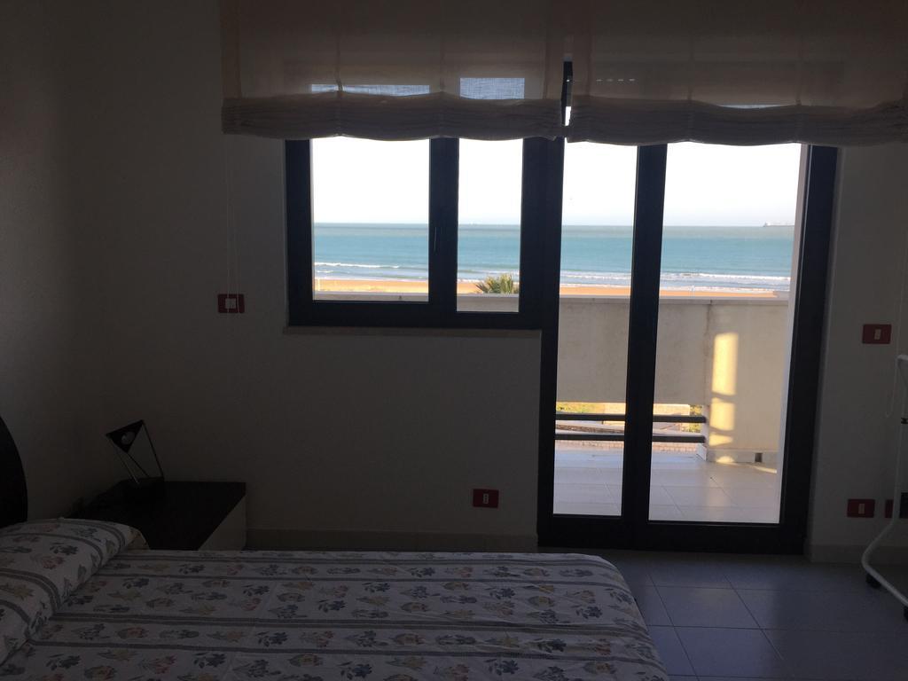 Attico Fronte Mare Apartment ปอซซัลโล ภายนอก รูปภาพ